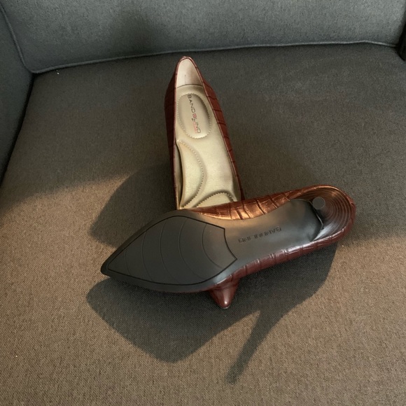 Shoes - Picture 3 of 3